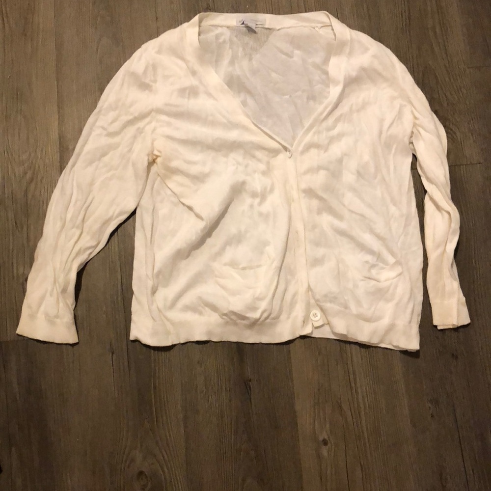 GAP white cardigan. Medium.